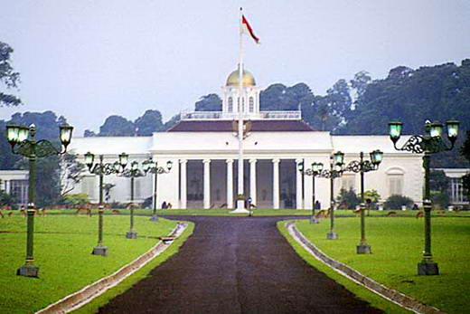 istana+bgr 12 Bukti Kemegahan Indonesia Peninggalan Orde Lama