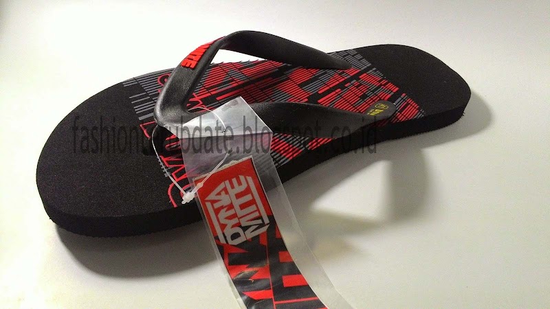 43 Sandal Distro Yang Keren, Model Sandal Terkini!