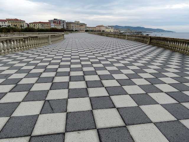 Terrazza Mascagni, Viale Italia, Livorno