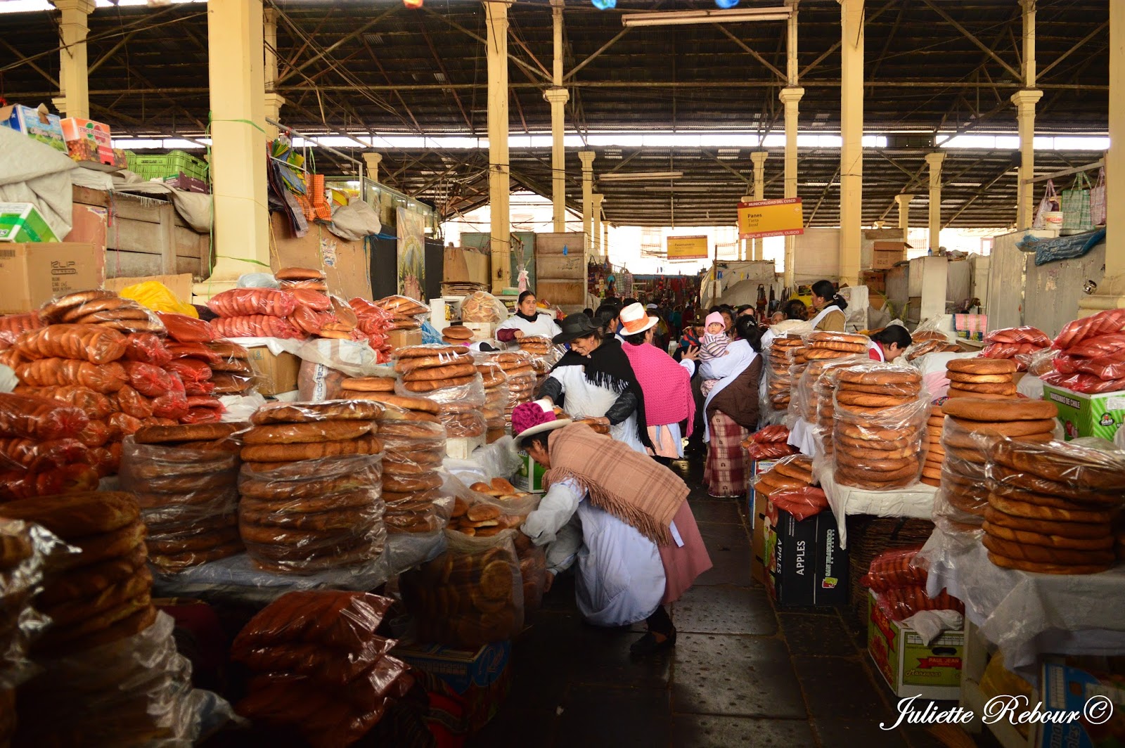 Etalages au Marché de Cusco