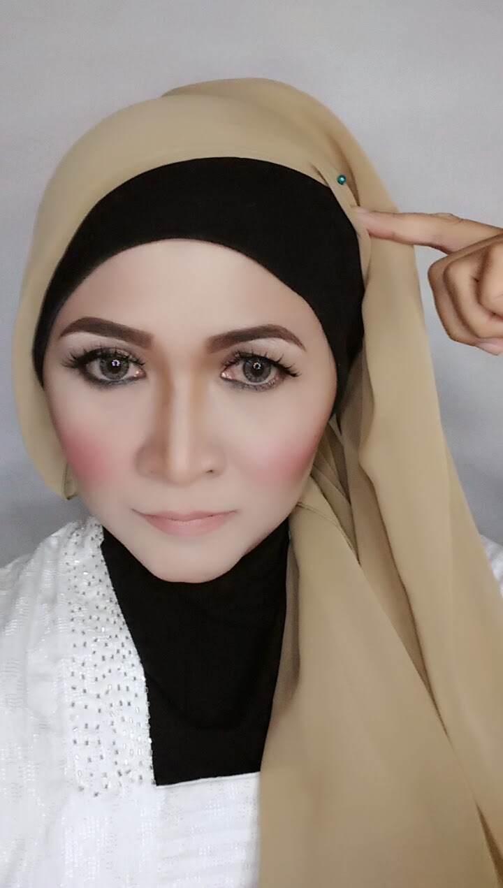 Everonias Blog MAKEUP DAN HIJAB TUTORIAL UNTUK HARI KARTINI