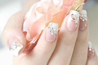 Latest Girls Nails Arts Designs Pictures