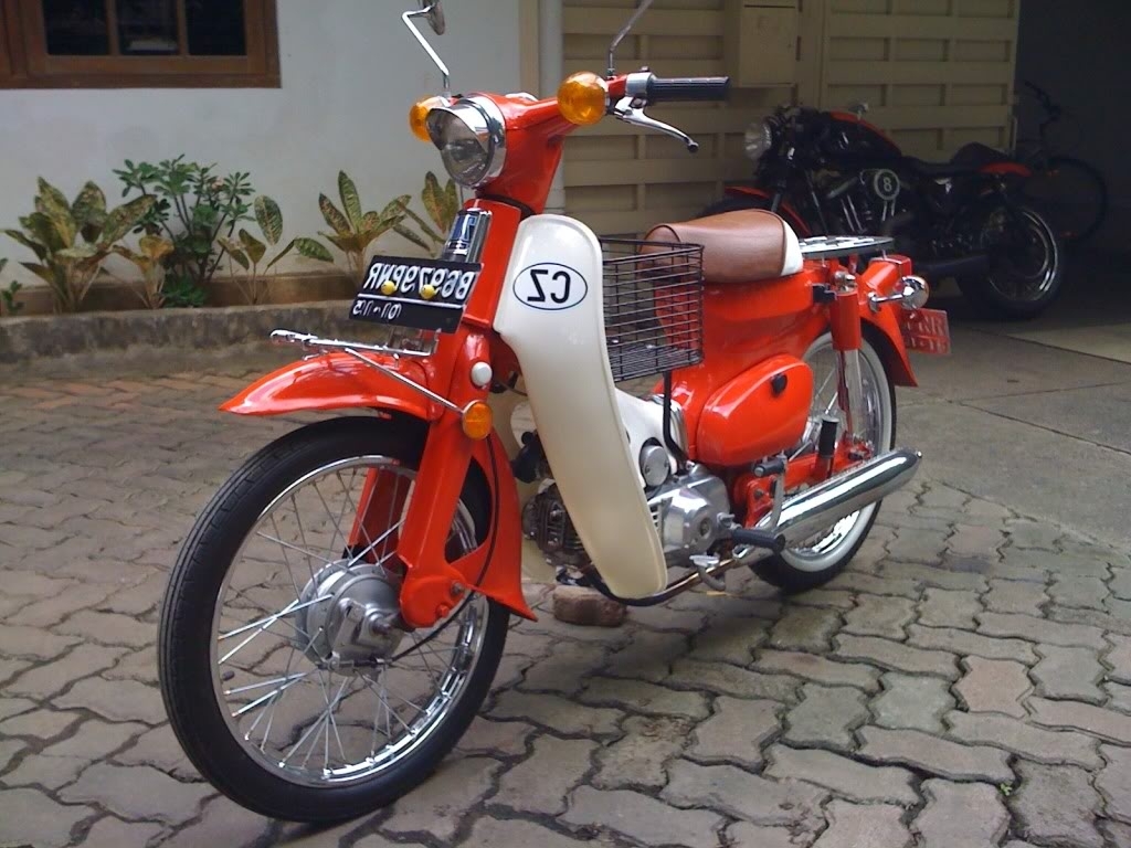 Animasi Motor  Honda  C70