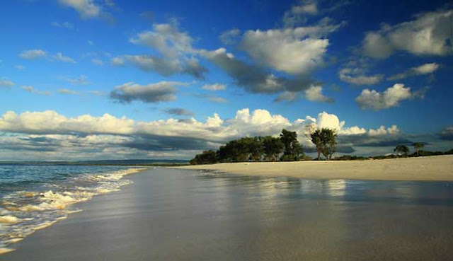 PANTAI MANANGA ABA