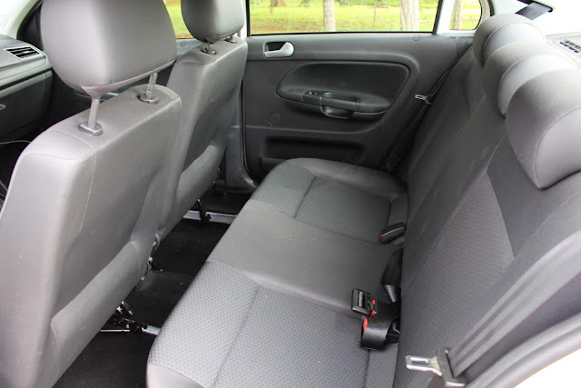 VW Voyage 2019 1.6 Automático - interior - espaço traseiro