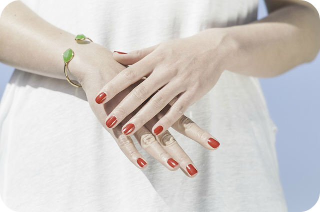 8 top tips to give yourself the perfect manicure