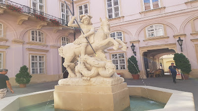 statua fontana