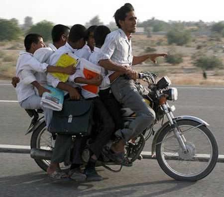 Kocak! Pengendara Motor Skill Dewa Dari Seluruh Dunia (jangan Ditiru) [ www.BlogApaAja.com ]