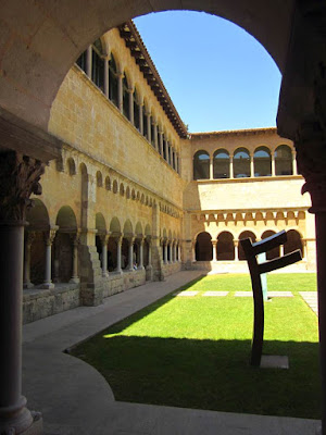 Claustro del monasterio de Sant Cugat