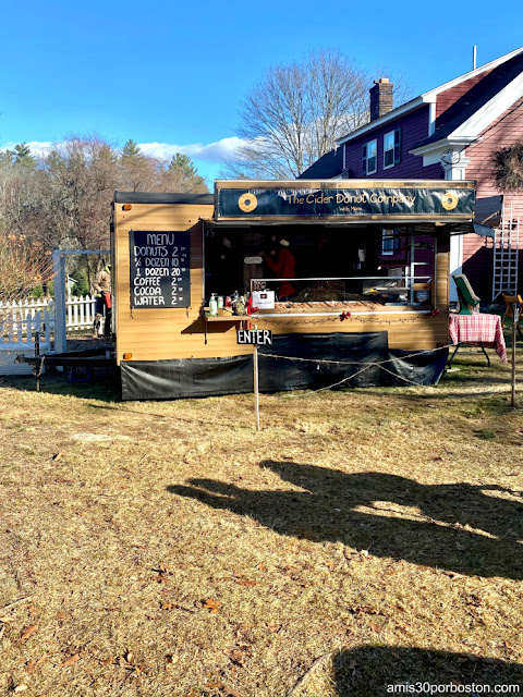 The Cider Donut Company en Holmes Tree Farm en Kennebunk, Maine