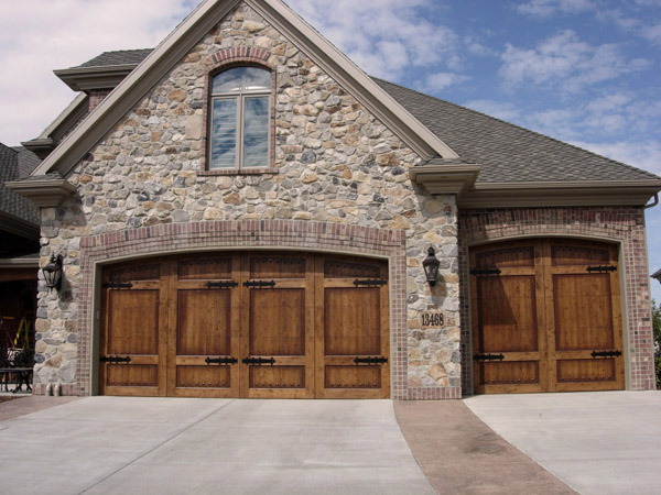 Amarr garage doors: Carriage house garage doors