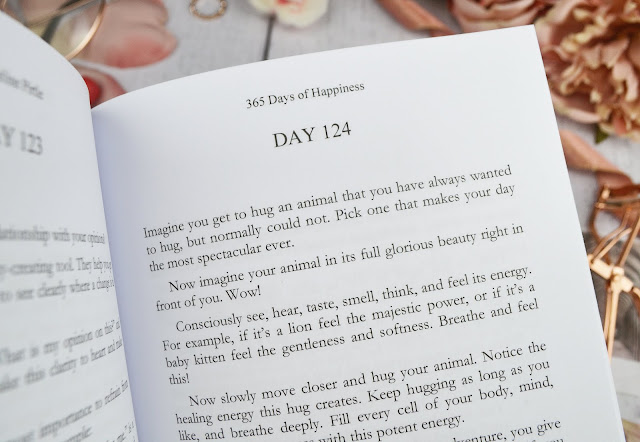 365 Days of Happiness: Because happiness is a piece of cake by Jacqueline Pirtle Book Review, Lovelaughslipstick Blog