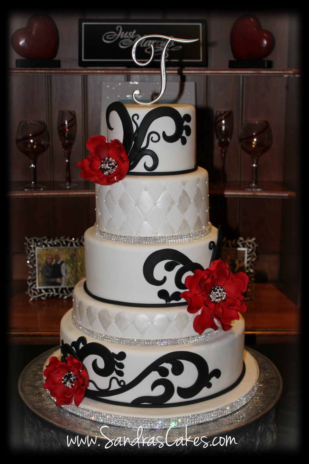 wedding cake designs with roses Red, Black and White Wedding Cake