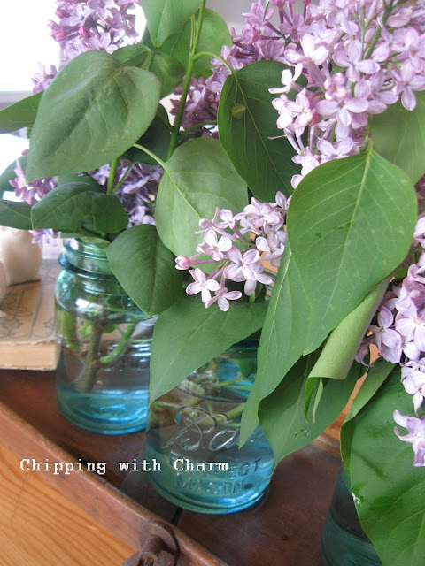 Chipping with Charm:  Spring Lilac Centerpiece...http://chippingwithcharm.blogspot.com/