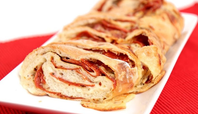 Pepperoni Bread #appetizers #lunch