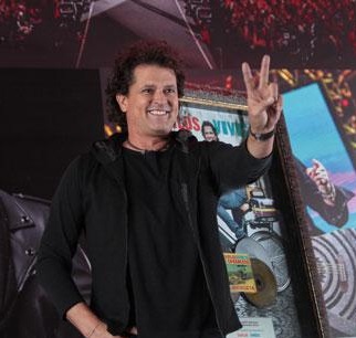 Carlos Vives (1961): Cantante y compositor colombiano