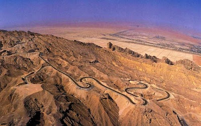 Jebel Hafeet Mountain Road, the Most Awesome Road in the United Arab Emirates