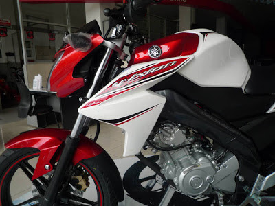 Modifikasi Motor Yamaha R15