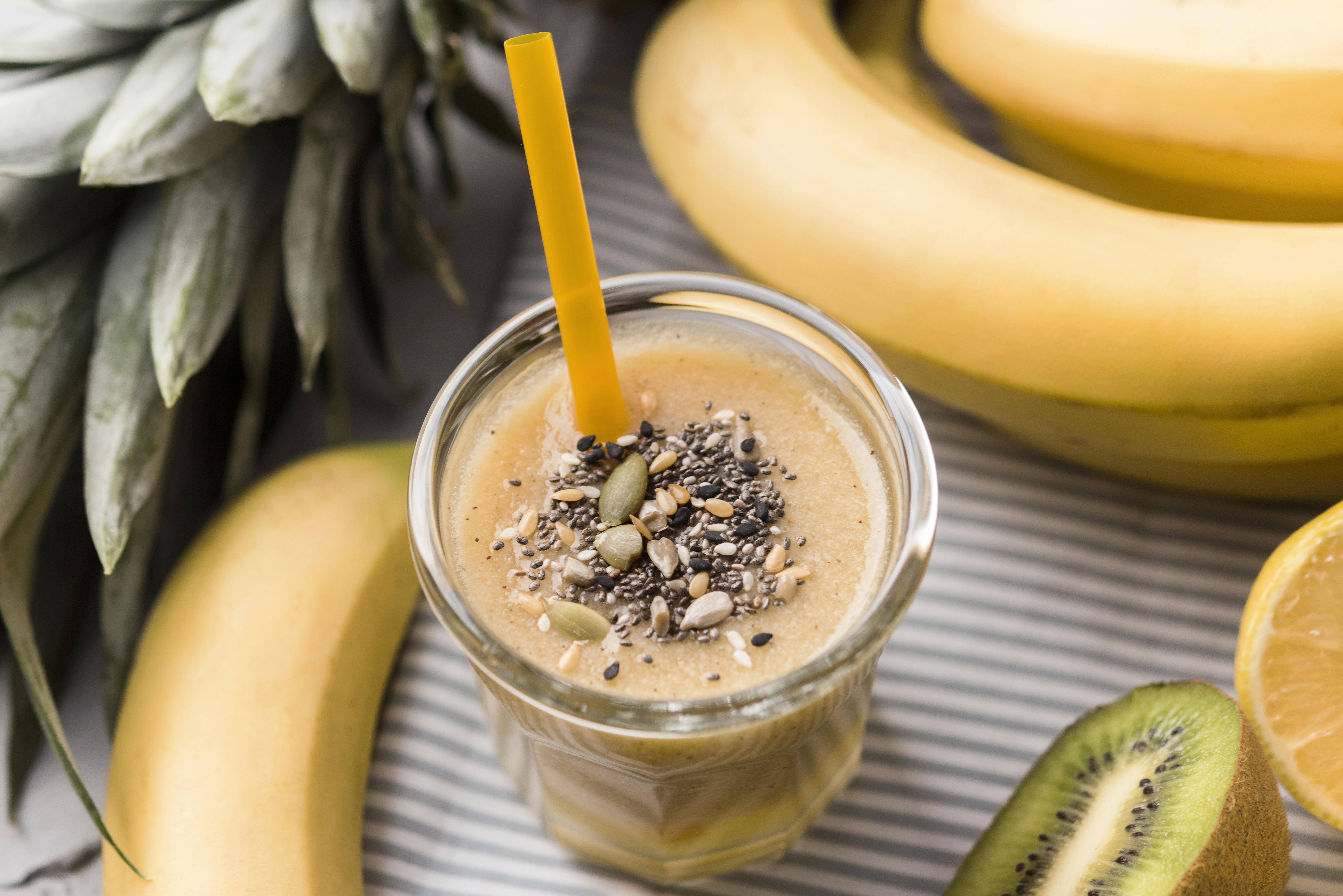 Banana Oat Breakfast Smoothie