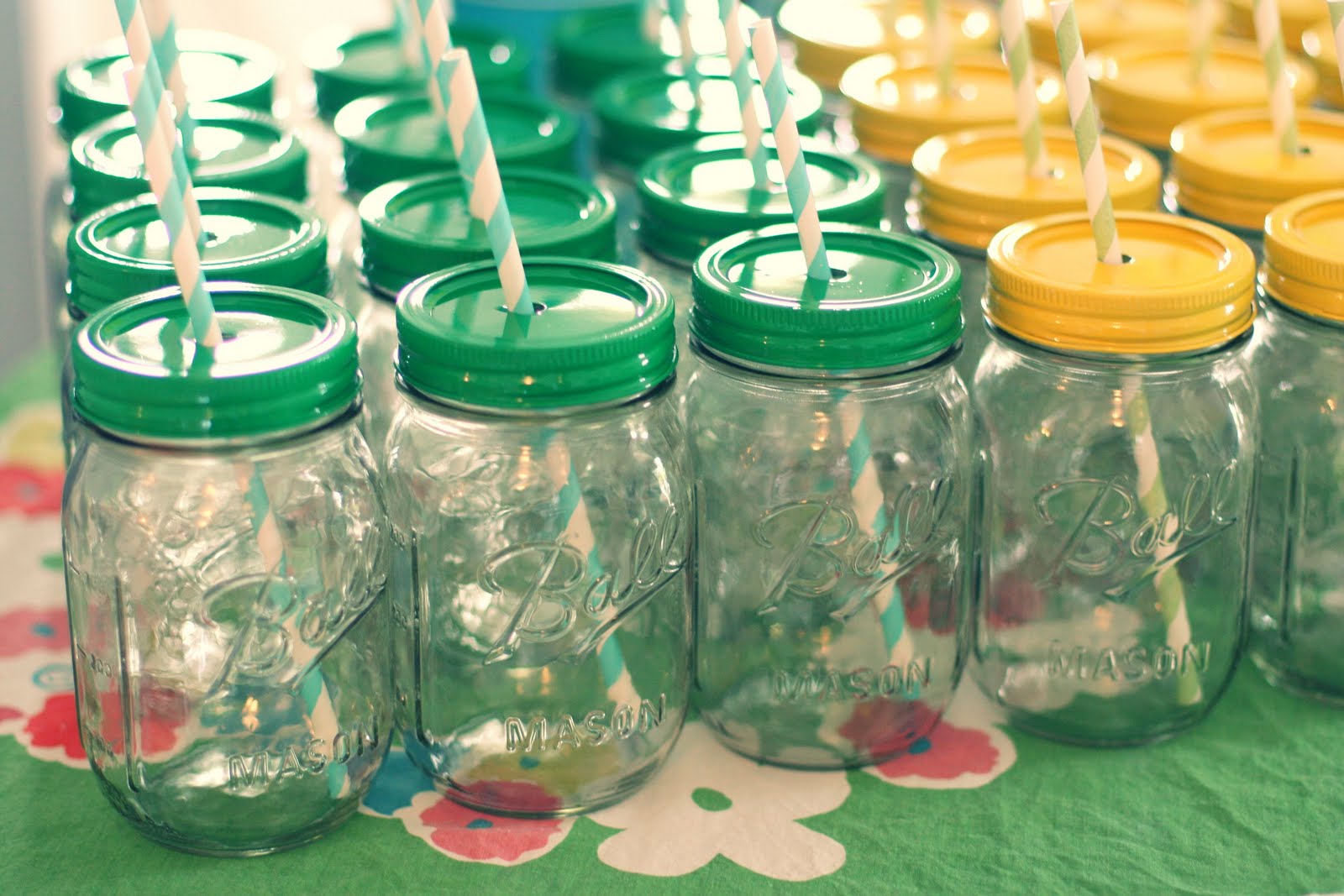 Mason Jar Wedding Decorations