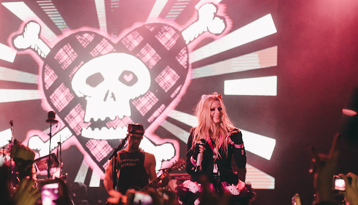 ¿Será John Feldmann responsable del regreso de Avril Lavigne al pop punk?