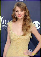 ACM Awards 2011 Red Carpet :Taylor Swift