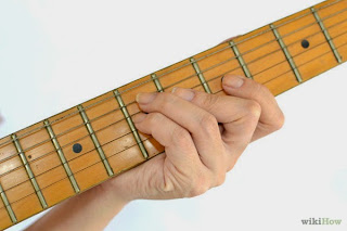 tips belajar gitar