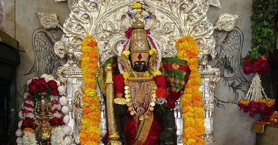 108 शक्ति पीठों में से एक  कोल्‍हापुर का श्री महालक्ष्मी मंदिर 
