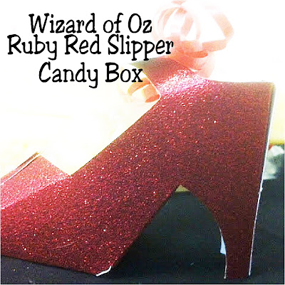 Go off to see the Wizard with these beautiful ruby red slippers carrying yummy candy perfect for your dessert table or party favors at your Wizard of Oz party. These favor candy boxes are so easy to make and are the perfect addition to your party decorations and party bags. #wizardofoz #rubyredslipper #partyfavor #diypartymomblog