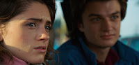 Natalia Dyer and Joe Keery in Stranger Things Season 2 (21)