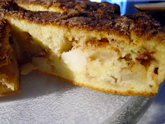 gâteau aux pommes facile et rapide avec farine, oeufs, sucre, lait, levure chimique