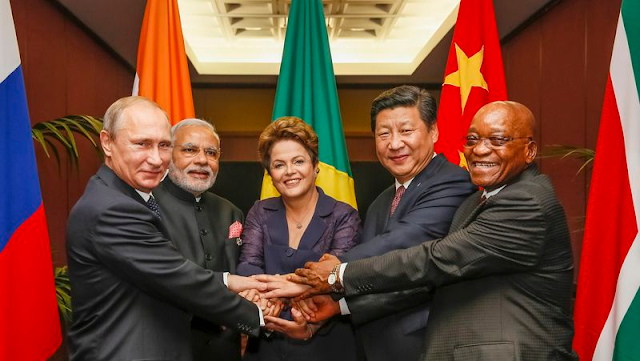 Τhe BRICS__Α: Το καπιταλιστικό σύστημα καταρρέει..  Β:  Γιατί ;  
