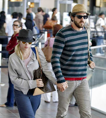 Scarlett Johansson with her first marriage husband Ryan Reynolds