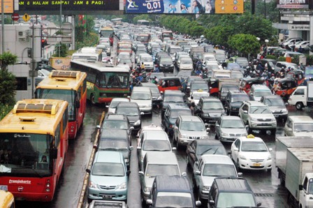 10 Tips Menghadapi Jalanan Macet [ www.BlogApaAja.com ]