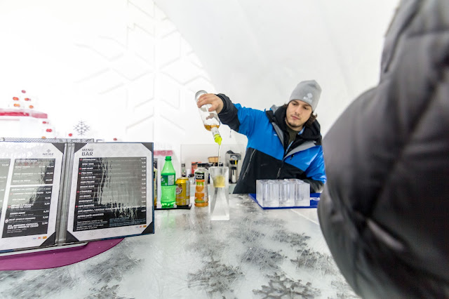 Québec City's Village Vacances Valcartier's Hôtel de Glace ice bar