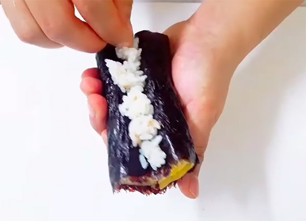 Cách Làm Kimbap Hình Trái Tim Dễ Thương