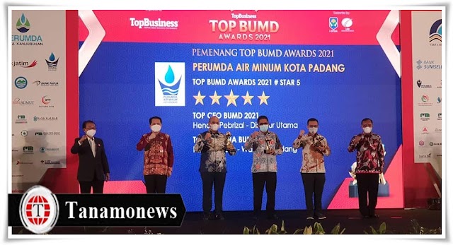 BUMD Perumda AM Kota Padang Raih Penghargaan Yang dipersembahkan Untuk Warga Kota Padang