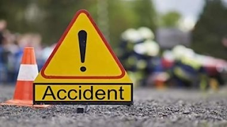 #UttarakhandNews : अनियंत्रित वाहन खाई में गिरने से दो की मौत, 11 घायल | #NayaSaveraNetwork
