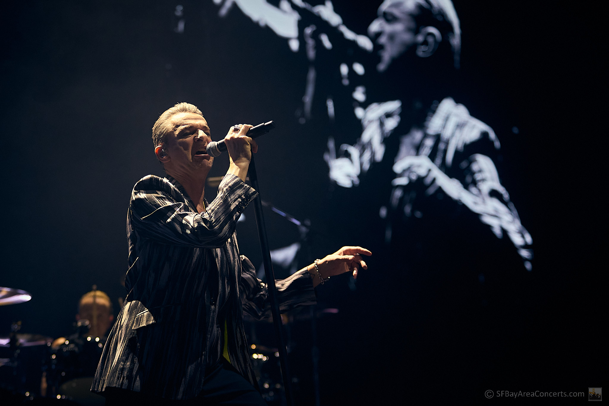 David Gahan of Depeche Mode @ the SAP Center (Photo: Kevin Keating)