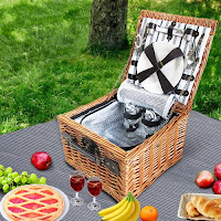 PICNIC BASKETS