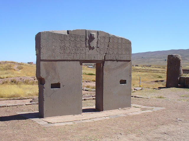 Puerta del Sol, Zona Arkeologi Tiwanaku, Bolivia