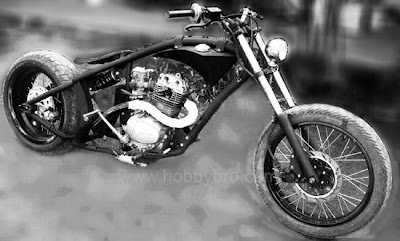 Modifikasi Motor Honda CB100 Unik