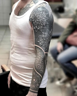 Źródło: https://pl.pinterest.com/pin/tattoos--382524562108417863/