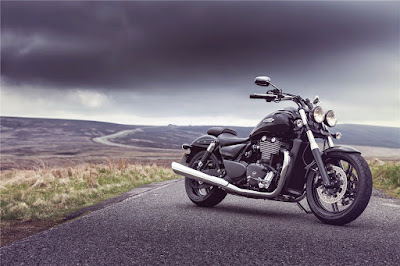 AVENGER BIKE HD PHOTOS  76