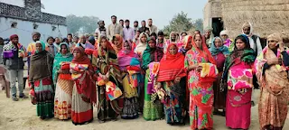 राष्ट्रीय गूंज ने किया जौनपुर के मल्हनी विधानसभा में जरूरतमन्दों को कंबल वितरण | #NayaSaberaNetwork
