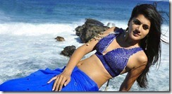 tapsee_hot_still