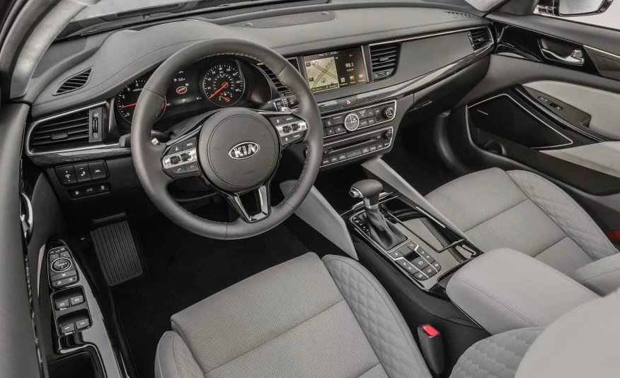 Kia Cadenza 2017