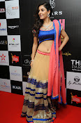 Isha talwar latest glam pics-thumbnail-14