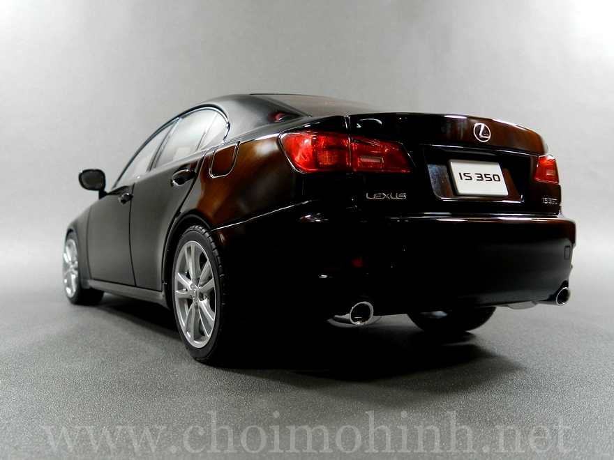 Lexus IS 350 2006 1:18 AUTOart black back