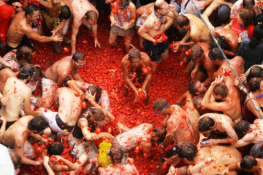 La Tomatina Festival, Spain -  The World's Biggest Tomato Fight 